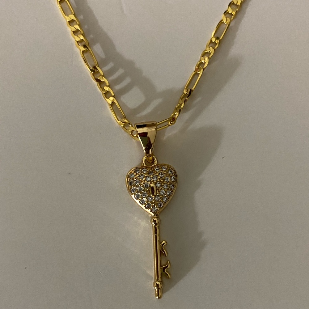 SMALL GOLD KEY